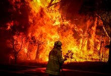 Photo of “حرائق الغابات” إجلاء السياح والسكان في اليونان مع استمرار اشتعال النيران