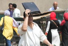 Photo of أمطار تصل إلى حد السيول و العظمى 45 درجة.. توقعات حالة الطقس غدًا