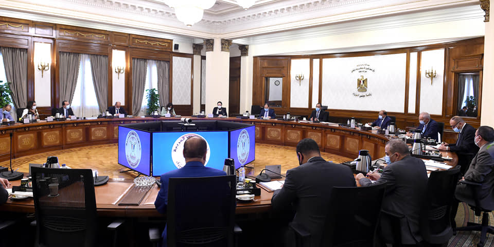 ضمن "حياة كريمة".. الرئيس يكلف بوضع ملف المجمعات الصناعية على أجندة أولويات عمل الحكومة