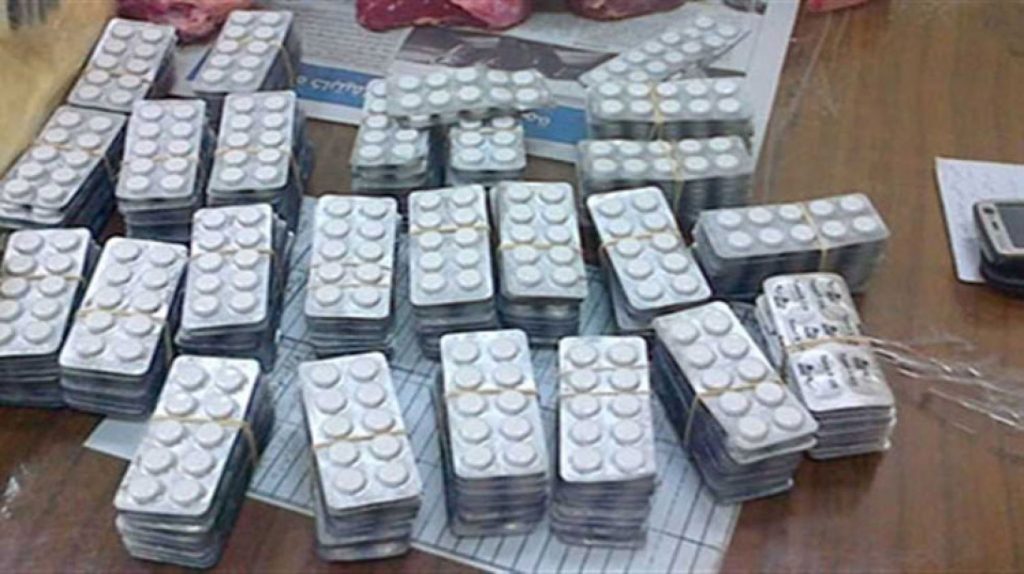 ضبط سائق وبحوزته ٢٠٠ كرتونة تامول بها ٢٠ ألف قرص بشبرا الخيمة