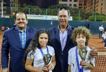 Photo of رئيس الاتحاد المصري للتنس يكرم أبطال بنها لفوزهما ببطولة الجمهورية بالمنصورة
