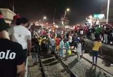 Photo of أهالي شبين القناطر يشعلون النيران ويقيمون الاحتجاجات مطالبين أقصى عقوبة بأمين شرطة