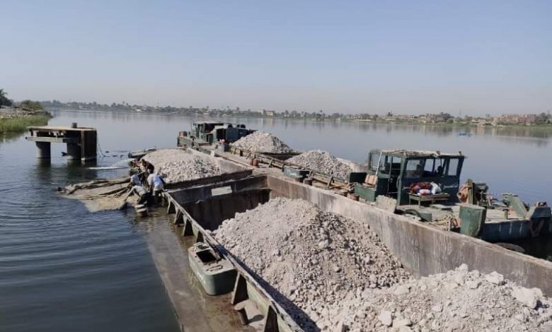 Photo of وزارة الموارد المائية والري تعلن غرق الوحدة النهرية ناصر 62 قرب قناطر نجع حمادي