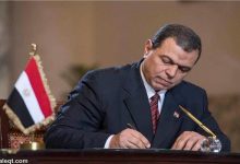 Photo of القوى العاملة: تم استخراج تراخيص عمل للأجانب لأول مرة