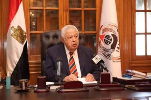 Photo of نقيب المحامين  يصدر قرار بشأن نادي أسيوط للمحامين