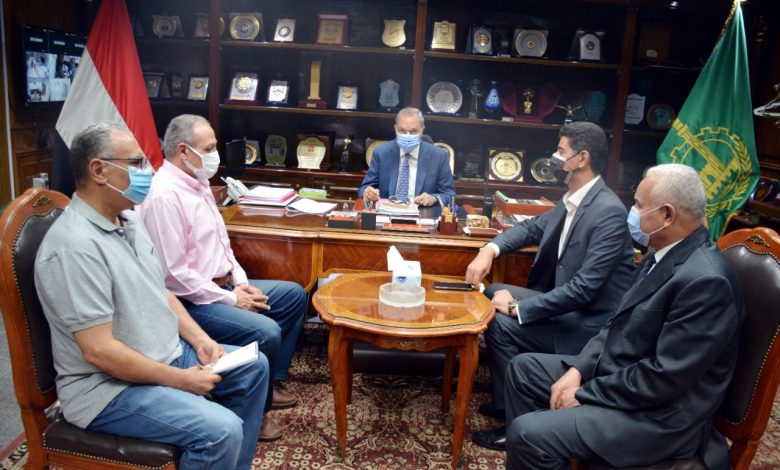 Photo of محافظ القليوبية يعقد اجتماعا لمتابعة عددا من المشروعات أهمها حياة كريمة والخطة الاستثمارية للمحافظة