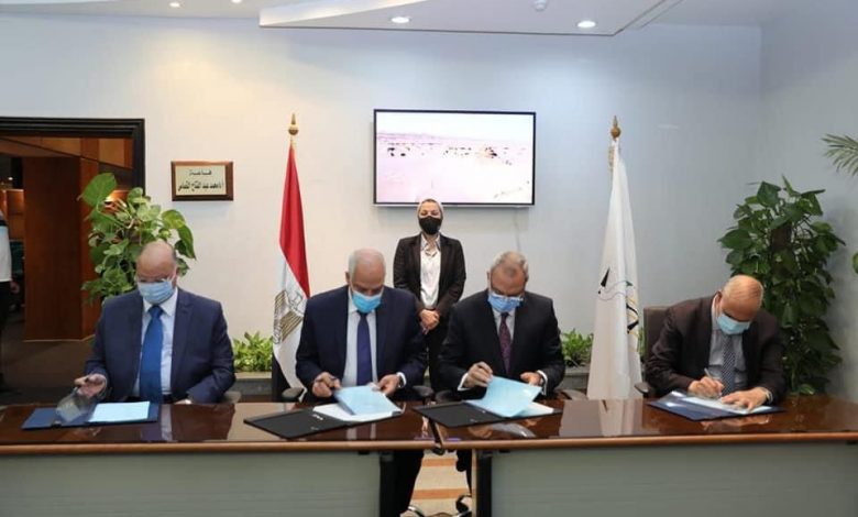 Photo of وزيرة البيئة تشهد توقيع 3 محافظات للاتفاقية الوزارية لمشروع “إدارة تلوث الهواء وتغير المناخ في القاهرة الكبرى”