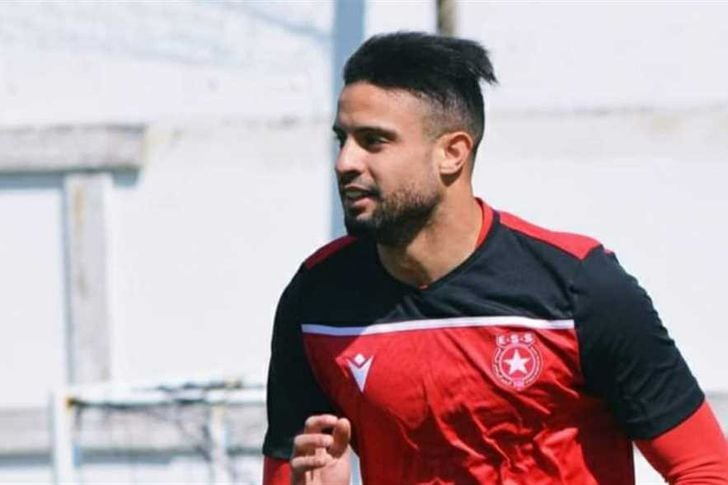 ايمن الصفاقسي يخطف هدف من فريق فاركو بالدقيقة 67 احرز اللاعب أيمن الصفاقسي الهدف الأول لناديه فيوتشر بالدقيقة 67، واخترق أحمد رفعت منطقة جزاء فاركو من جهة اليسار أنهاها بعرضية أرضية متقنة وصلت لايمن الصفاقسي المتمركز دون أي رقابة دفاعية في مواجهة المرمي والذي لم يجد أي صعوبة في وضع الكرة داخل الشباك. فسبق ان دخل اللاعب ايمن الصفاقسي بدلا من اللاعب عمر فتحي بالدقيقة 55. وجاء فريق ماركو بتشكيل مكون من: حراسة المرمي:محمد صبحي. خط الدفاع:علاء أسامة ، رامي صبري ، أحمد عبد العزيز ، جابر كامل. خط الوسط :محمود عماد ، محمود حمادة ، أحمد الصغيري. الهجوم:إسلام جمال ، سيف تيري ، عمرو جمال. بينما فريق فيوتشر جاء بتشكيل مكون من: حراسة المرمي:محمود جنش. خط الدفاع:كريم عرفات ، سعد سمير ، محمد عبد المنعم ، جوناثان نجويم. خط الوسط:غنام محمد ، عمر سافيولا ، أحمد رفعت ، مصطفي البدري ، عمر كمال عبد الواحد. الهجوم:مروان محسن.