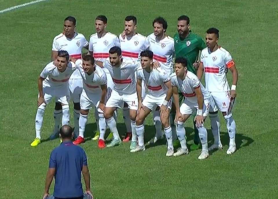 أعلن الجهاز الفني للفريق الأول لكرة القدم بنادي الزمالك بقيادة الفرنسي باتريس كارتيرون عن التشكيل الذي سيخوض به الفريق مباراة توسكر الكيني المقرر لها في السابعة مساء اليوم الجمعة، باستاد الجيش ببرج العرب، في إياب دور الـ32 لبطولة دوري أبطال أفريقيا. و يضم التشكيل كل من: حراسة المرمى: محمد أبوجبل خط الدفاع: أحمد فتوح – محمود حمدي الونش – محمود علاء – حمزة المثلوثي خط الوسط : طارق حامد – إمام عاشور – أحمد سيد زيزو – يوسف أوباما – أشرف بن شرقي خط الهجوم: سيف الدين الجزيري. ويتواجد على مقاعد البدلاء كل من محمد عواد ومحمد عبد الغني ومحمد عبد الشافي وحازم إمام وعبد الله جمعة و محمود عبد العزيز ومحمد أشرف روقا وإسلام جابر ومحمود عبد الرازق شيكابالا. جدير بالذكر أن الزمالك فاز في لقاء الذهاب الذي أقيم باستاد نيايو الوطني بهدف دون رد، سجله المغربي أشرف بن شرقي.