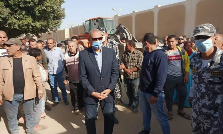 Photo of إزالة 82 حالة بناء مخالف على أراضي أملاك الدولة بأبو زعبل القليوبية