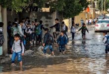 Photo of 6 محافظات تعلن تعليق الدراسة السبت بسبب سوء حالة الطقس.. والأرصاد تحذر