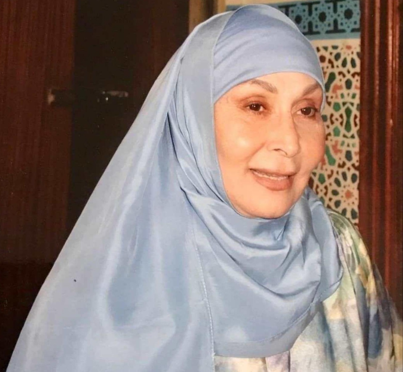 رئيس الإدارة المركزية للقومي للمسرح ينعي وفاة سهير البابلي نعى رئيس الإدارة المركزية للمركز القومي للمسرح والموسيقي والفنون الشعبية،  الفنان ياسر صادق ، وفاة الفنانة سهير البابلي . والتي لقت حدفها  اليوم الأحد ٢١ نوفمبر، عن عمر يناهز 86 عاما بعد صراع مع المرض، داعيا الله أن يسكنها فسيح جناته ويلهم أسرتها ومحبيها الصبر والسلوان. الجدير بالذكر أن الفنانة سهير البابلي ، قدمت العديد من الأعمال الفنية من أهمها المسرحية: "مدرسة المشاغبين، الفرافير، ريا وسكينة، الدخول بالملابس الرسمية، العالمة باشا، ع الرصيف، عطية الإرهابية". ومن أشهر أفلامها: "يوم من عمري، جناب السفير، أميرة حبي أنا، السيد قشطة، ليلة القبض على بكيزة وزغلول، ليلة عسل"، ومن أعمالها التليفزيونية: "الشاهد الوحيد، بكيزة وزغلول، قلب حبيبة، قانون سوسكا".