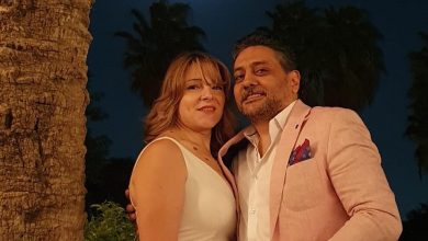 Photo of تامر فرج يهنئ زوجته بعيدميلادها “قمرنا اللي منور حياتنا …أنا يتيم وضايع من غيرك”