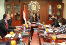 Photo of “المشاط” مصر تركز علي تعزيز اقتصاد أكثر شمولاً للأعمال والمرأة والشباب وتسريع التحول إلى الاقتصاد الأخضر