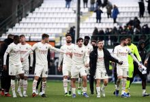 Photo of ميلان يعبر فينيزيا بالثلاثة ويتصدر الدوري الإيطالي مؤقتا