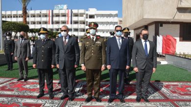 Photo of بمناسبة عيد الشرطة الـ 70.. قيادات القليوبية يضعون إكليلا من الزهور على قبر الجندي المجهول بمقر قوات الأمن