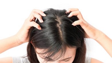 Photo of وصفات طبيعية لتنظيف فروة الرأس لشعر لامع خالي من القشرة
