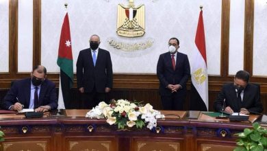Photo of رئيس الأعلى لتنظيم الإعلام ووزير الدولة لشئون مجلس الوزراء الأردني يوقعان بروتوكول تعاون