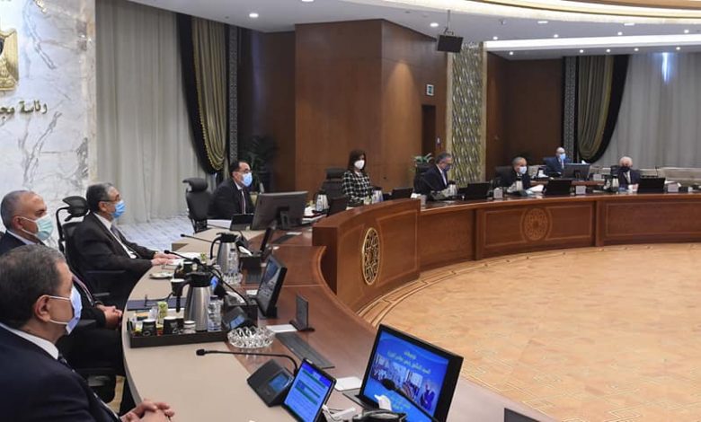 Photo of مدبولي يوجه الوزراء بضرورة التواجد بشكل تدريجي في مقار الوزارات بالعاصمة الإدارية
