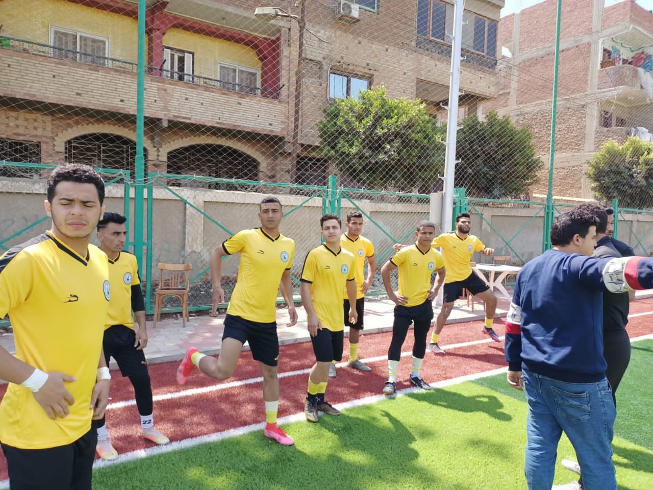 أقيم اليوم الرابع من مباريات الدور الثاني من دورى مراكز الشباب النسخة التاسعة، "الاسبوع السادس "لمجموعات "الاولى والرابعة" من على ملاعب مراكز شباب سنديون، بيجام، الامل. أسفرت نتائج المجموعة الاولى عن فوز سنديون بثنائى نظيف على كفر طحا، و فوز القلج بهدفين مقابل هدف واحد لتل بنى تميم، أما التعادل الايجابى بثلاث اهداف كان من نصيب كفر عبيان ومدينة الخانكة. وفى المجموعة الرابعة خسرت الشرقاوية التى أحرزت ثلاث أهداف مقابل خمسة لقلما، وخسرت المنشية الجديدة بهدفين مقابل ثلاثة لالإصلاح الزراعي، أما الخسارة الساحقة كانت لصنافير بهدف واحد امام سبعة أهداف لميت نما. يأتي دوري مراكز الشباب برعاية الدكتور أشرف صبحى، وبتوجيهات الدكتور محمود الصبروط مدير عام الشباب والرياضة، والاستاذ محمد عبد المؤمن وكيل الشباب، اشراف عام من الأستاذ عامر حمدى مدير إدارة الشباب بالمديرية .