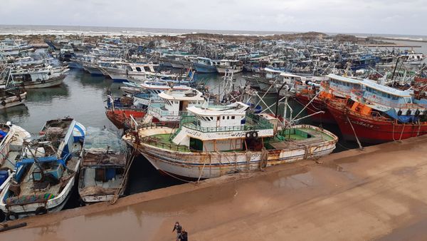 Photo of توقف حركة الصيد بالبحر المتوسط لسوء الأحوال الجوية بكفر الشيخ