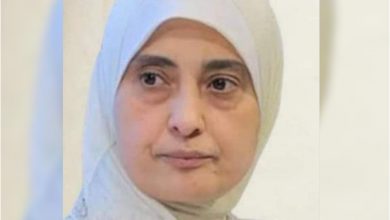 Photo of حينما يكون الطبيب ملاكاً.. نذَرَتْ نفسَها لعلاج عيون الأطفال بالمجان
