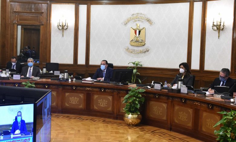 Photo of مدبولي:الاستراتيجية الوطنية لتنمية صناعة السيارات تتوافق كلية مع قواعد منظمة التجارة العالمية