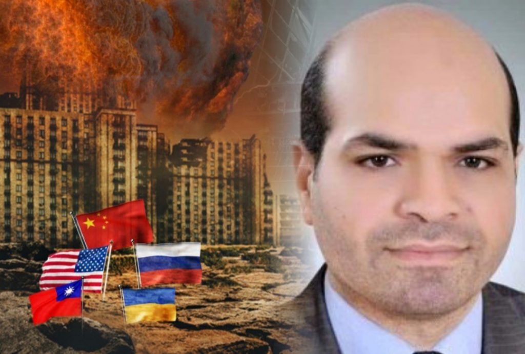 العالم الفلكى ( رضا العربي) لنبض .. احداث مرعبة خلال الشهور القادمة عالميا عند اعدادي لتوقعاتي هذا العام ظهرت معي زوايا فلكية ومناظرات كوكبية تدل علي احداث دامية وخطيرة في الهيئة الفلكية لطالع مصر والعالم هذا العام ومع ذلك عند زكري لها بالتوقعات رفضت من قبل الصحيفة المنوطة بالنشر ورفضت انا ايضا ان ابث طاقة سلبية من خلال نشر هذه التوقعات خصوصا واننا كنا ومازلنا نعاني من تبعات احداث كورونا وما جره علينا من احداث نفسية لكني لمحت لهذه الاحداث من خلال العنوان وهو العالم المتناحر الي الهاوية... لكن بعد نشوب الحرب بين روسيا واوكرانيا في الشهر الماضي وجب علي ان اظهر ما خفي وان اكتب ما تم حزفة حتي يكون الجميع علي بينة ودراية بما ستاتي به الايام القادمة من احداث... فى عام ١٩٣١.. نشرت عالمة الفلك ايفانجلين ادموس توقعات بدخول الولايات المتحدة الأمريكية الحرب العالمية الثانية.. لاحظت ادموس دخول المريخ لبرج الجوزاء وهو طالع الولايات المتحدة هو وكوكب اورانوس في العام ١٧٧٦..وفي هذا العام تحديداكانت حرب التحرير.. وفي العام ١٨٦٠..حدثت نفس الزوايا الفلكية بالكربون.. فحدثت الحرب الأهلية ايضا.. لكنها في عام ١٩٣١..كتبت ادموس تقول ان نفس الكواكب ونفس الزوايا ستعاود التشكل بنفس الزوايا والمناظرات ايضا في العام ١٩٤٢..وبالتاكيد هذا التشكل ينذر بدخول هذه الدولة وانزلاقها.. وسقوطها في رحي الحرب وهذا ماحدث بالفعل.. ودخلت أمريكا الحرب العالمية الثانية.. لكن ايفانجلين ادمز ومع الاسف.. توفيت في عام ١٩٣٢..قبل حدوث هذا التوقع على أرض الواقع.. بعشر سنوات كاملة هذا جعلني أعود للبحث.. والبحث عن تشكل هذه الزوايا في المستقبل مرة أخرى متى يكون فوجدت انها ستتكرر مرة أخري في عام ٢٠٢٧....وستكون حرب ضروس تسقط فيها الولايات المتحدة وتنتهي اسطورتها الي الأبد.. و لتأكيد هذا التوقع ذهبت إلى علم الأرقام حتى ادعم هذا التوقع فوجدت التالي الحرب العالمية الأولى بدأت في يوم ٢٨/٧/١٩١٤ مجموعها خمسه الحرب العالمية الثانية بدأت في ١/٩/١٩٣٩ مجموعها خمسة ايضا الحرب العالمية الثالثة بدات٢٤/٢/٢٠٢٢ المجموع أيضا خمسة... اقصد الحرب الحالية بين روسيا.. واوكرانيا... لم يهدأ لي بال ذهبت إلى مخطوطاتي القديمة فوجدت احد المخطوطات يزكر فيها المؤلف ان الاقوات تعز في مصر ويقل اغنيائها ويكثر القحط فيها عندما يدخل زحل الي طالعها وهذا سيحدث أيضا في العام ٢٠٢٧ اذا ما نحن فيه ياسادة بداية الحرب العالمية الثالثة التي بدأت في عامنا هذا في فبراير ٢٠٢٢...ولن تنتهي الا بعد سنوات... وها نحن ندور مع الكون ونظامه الدائري.. ندور معه ويدور بنا