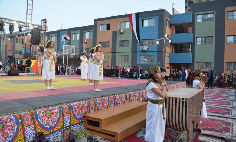 Photo of صور.. محافظ القليوبية يشارك الأيتام فرحتهم بعيد اليتيم بجمعية الشبان العالمية بمدينة بنها