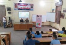 Photo of الداخلية تعقد لقاءات مع طلبة المدارس للتوعية بمخاطر المواد المخدرة