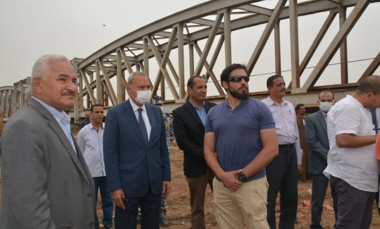Photo of محافظ القليوبية يشهد ازالة 3 مباني متعارضة مع مشروع انشاء كوبري القناطر الخيرية المعدني الجديد علي النيل