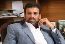 Photo of بوست مكايده .. خالد يوسف ساخراً  “ما احلي التدخين”