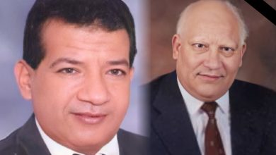 Photo of الدكتور الشحات منصور ينعي وفاة عميد كلية الحقوق الاسبق
