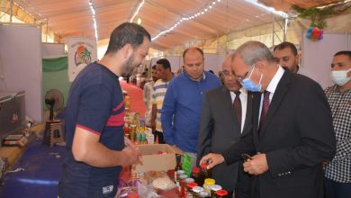 Photo of محافظ القليوبية يتفقد معارض ”أهلاً بالعيد” بمدينة بنها للاطمئنان على توافر السلع الغذائية ومستلزمات عيد الأضحى