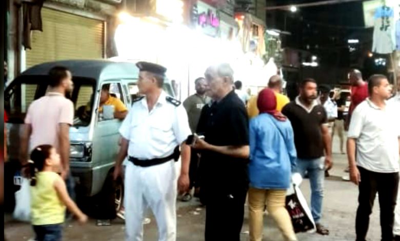 Photo of شرطة المرافق تشن حملات إزالة التعديات من ميادين وشوارع بنها |صور