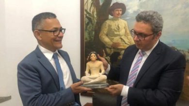 Photo of السفير المصري في فنزويلا يلتقي وزير الثقافة الفنزويلي