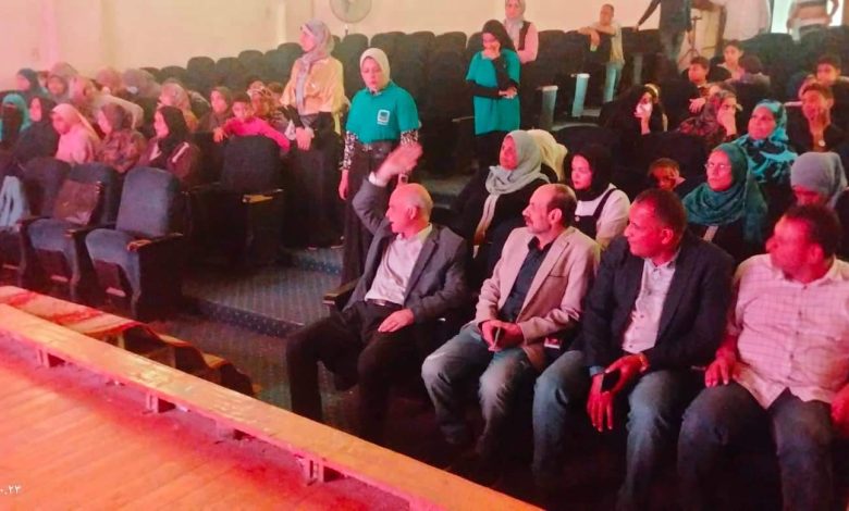 Photo of مجلس مدينه كفرشكر بالتعاون مع قصر الثقافة يعقدان ملحمه وطنية على مسرح القصر