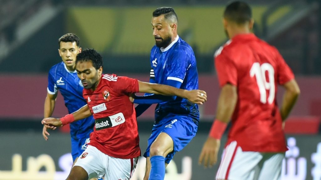 يخوض الفريق الأول لكرة القدم بالنادي الأهلي، غدا، بقيادة المدرب السويسري مارسيل كولر مواجهة صعبة أمام المقاولون العرب في ربع نهائي كأس مصر. وتقام المواجهة في تمام الساعة الخامسة مساء اليوم الأحد على ملعب "الأهلي والسلام".  وتنقل قناة "أون تايم سبورتس 1" مواجهة الأهلي ضد المقاولون العرب ضمن ربع نهائي بطولة كأس مصر بشكل حصري.