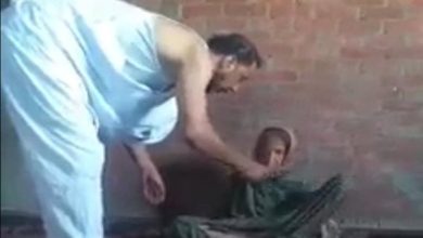 Photo of الداخلية توضح ملابسات فيديو تعذيب شاب لوالدته فى الشرقية