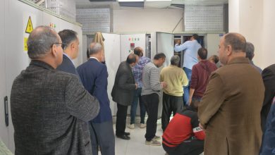 Photo of محافظ القليوبية ورئيس هيئة المستشفيات التعليمية يتابعا عطل البار بلوحة تحكم الكهرباء بمستشفى بنها التعليمى