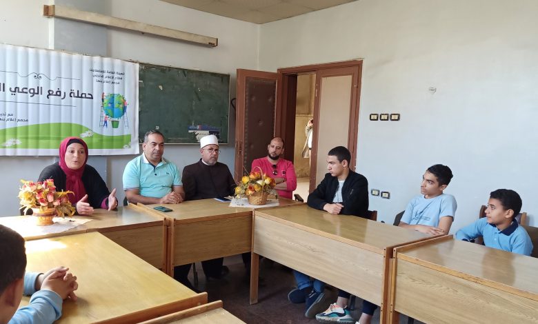 Photo of مجمع إعلام بنها يعقد ندوة تثقيفية لطلاب المدارس عن «التغيرات المناخية وتأثيرها على البيئة»