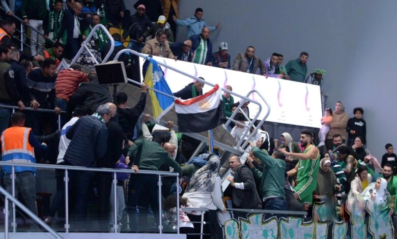 Photo of الصحة: 27 إصابة في حصر مبدئي لحادث انهيار مدرج صالة حسن مصطفى