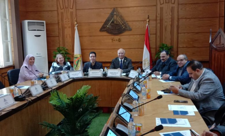 Photo of رئيس جامعة بنها يترأس اجتماع مجلس إدارة الوحدة المركزية للتخطيط الاستراتيجي