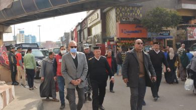 Photo of محافظ القليوبية: تحرير 214 محضر إشغال طريق وإزالة باعة جائلين وإعلانات مخالفة في شبرا الخيمة 