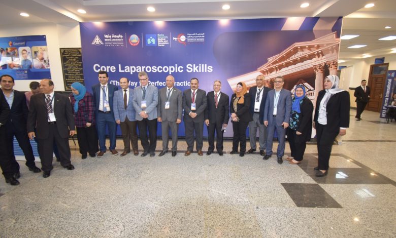 Photo of رئيس جامعة بنها يشهد ورشة عمل عن المناظير الجراحية النسائية