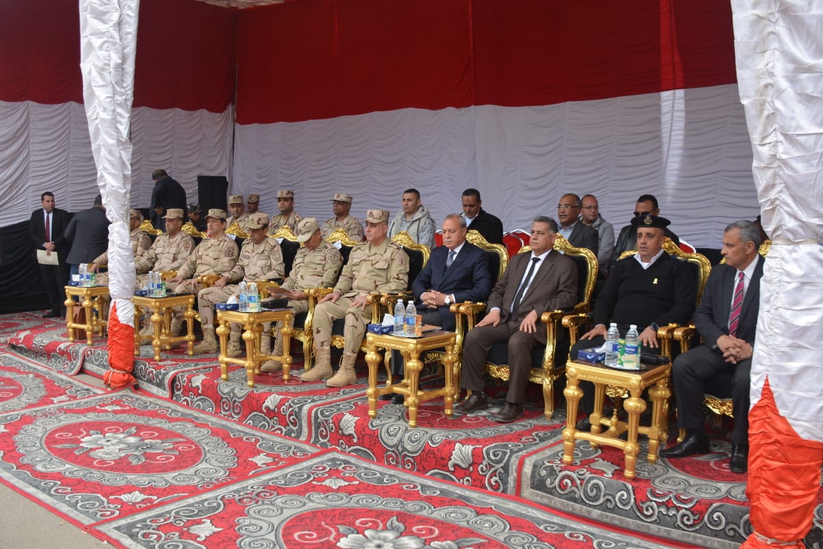 محافظ القليوبية يشهد البيان العملي لنجدة الهدف الحيوي المؤمن بالحراسات المشددة "بترول مسطرد