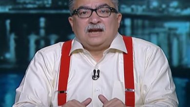 Photo of إبراهيم عيسى: الدولة المدنية في مصر تبدأ بتفكيك السلطة الدينية