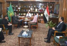 Photo of محافظ القليوبية: توريد أكثر من ٨٤ ألف طن قمح حتى الآن بمواقع التخزين بالمحافظة