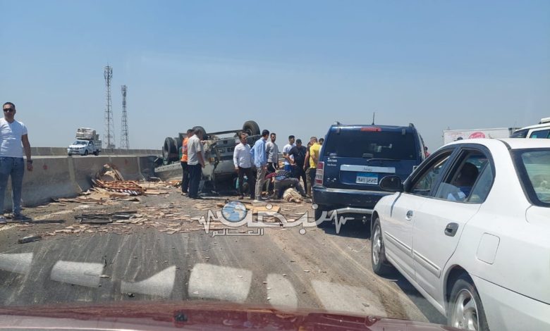 Photo of أنباء عن إصابات.. انقلاب سيارة ملاكي على طريق شبرا بنها الحر بمحافظة القليوبية الآن