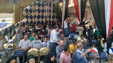 Photo of المئات يتوافدون على الشهر العقاري في بنها لتحرير توكيلات تأييد الرئيس السيسي «صور»